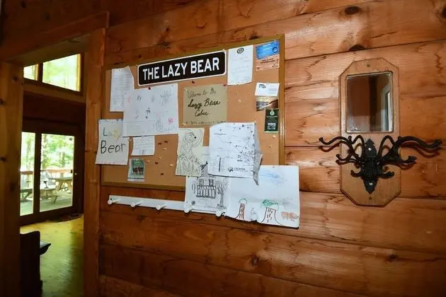 Ev, Birden Çok Yatak (Lazy Bear Retreat)