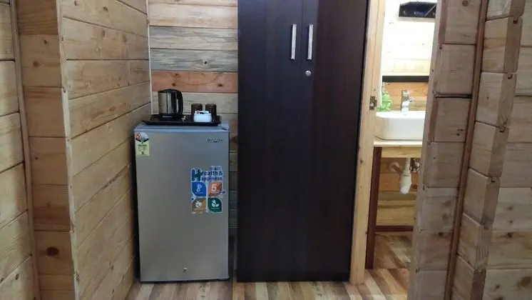 Basic Kır Evi, 1 Çift Kişilik Yatak, Havuz Manzaralı