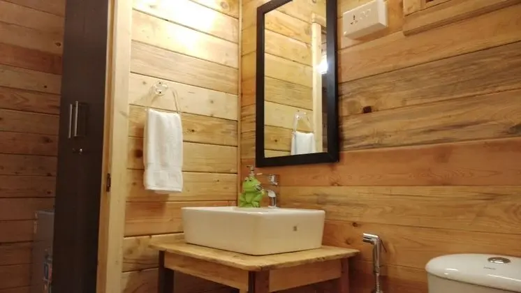 Basic Kır Evi, 1 Çift Kişilik Yatak, Havuz Manzaralı
