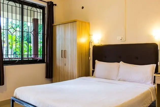 Deluxe Tek Büyük Yataklı Oda, 1 Çift Kişilik Yatak, Bahçe Manzaralı, Bahçeli