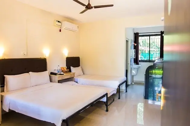 Deluxe Tek Büyük Yataklı Oda, 1 Çift Kişilik Yatak, Bahçe Manzaralı, Bahçeli