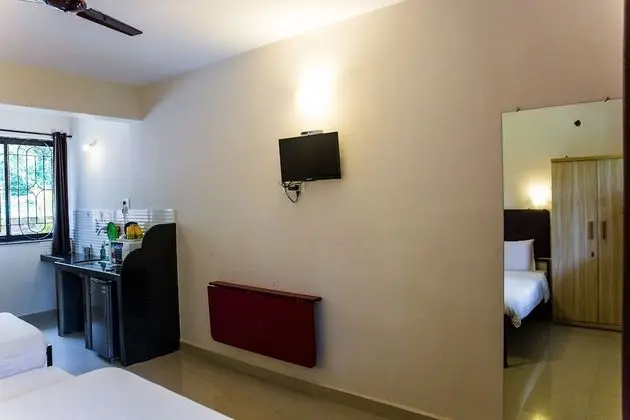 Deluxe Tek Büyük Yataklı Oda, 1 Çift Kişilik Yatak, Bahçe Manzaralı, Bahçeli