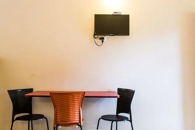 Deluxe Tek Büyük Yataklı Oda, 1 Çift Kişilik Yatak, Bahçe Manzaralı, Bahçeli