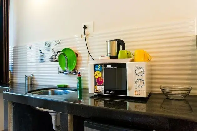 Deluxe Tek Büyük Yataklı Oda, 1 Çift Kişilik Yatak, Bahçe Manzaralı, Bahçeli