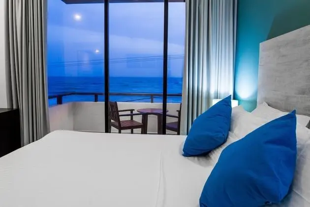 Deluxe Double Room with Balcony and Sea View