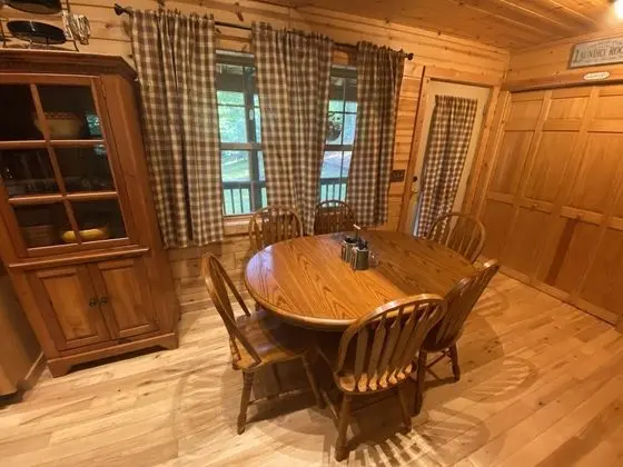 Kulübe (Lazy Springs Cabin)