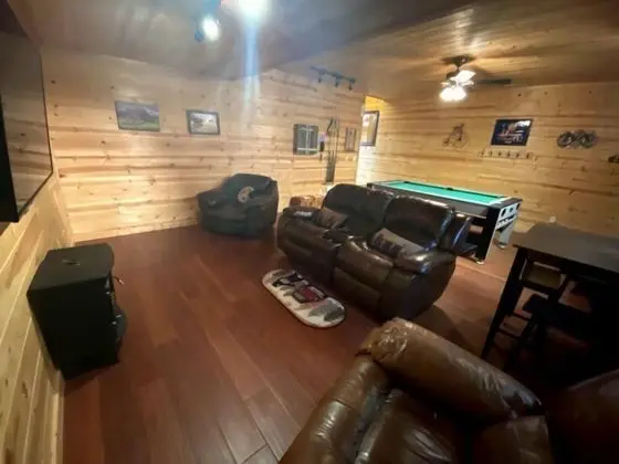 Kulübe (Lazy Springs Cabin)
