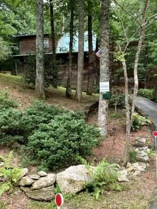 Kulübe (Lazy Springs Cabin)