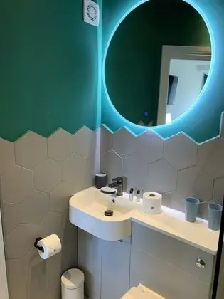 Superior Tek Büyük Yataklı Oda, Okyanus Manzaralı (with Glass Juliette Balcony)