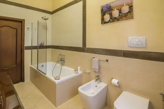 Deluxe Dört Kişilik Oda