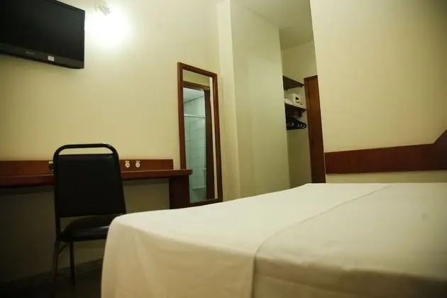 Luxury Tek Büyük Yataklı Oda