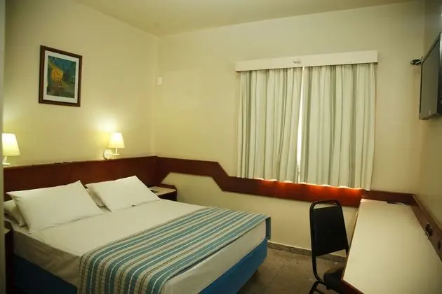 Luxury Tek Büyük Yataklı Oda