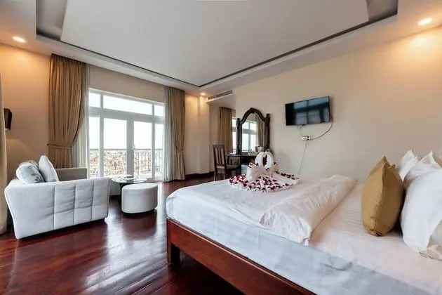 Deluxe Tek Büyük Yataklı Oda