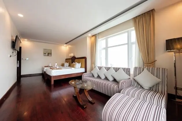 İki Ayrı Yataklı Oda, Balkon, Nehir Manzaralı (Mekong)