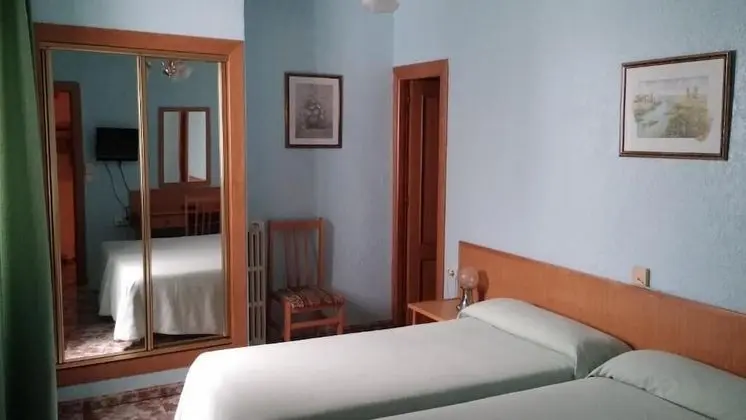 Tek Büyük veya İki Ayrı Yataklı Oda