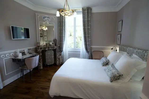 Romantic Tek Büyük Yataklı Oda