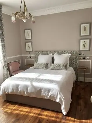 Romantic Tek Büyük Yataklı Oda