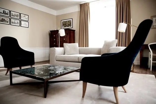 Tek Büyük Yataklı Oda, Şehir Manzaralı (Chambre n°1)