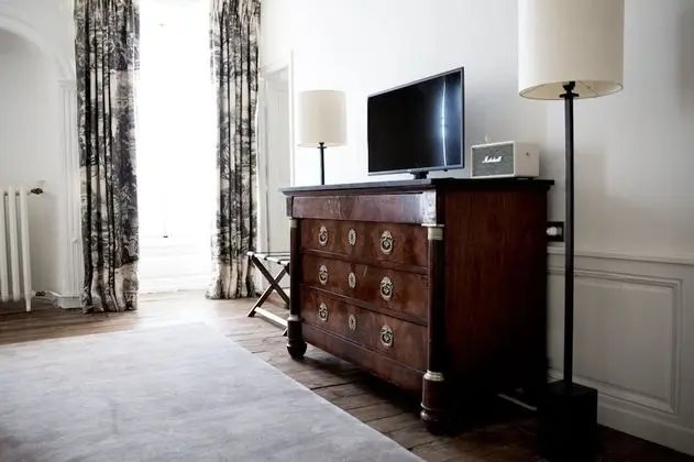 Tek Büyük Yataklı Oda, Şehir Manzaralı (Chambre n°1)
