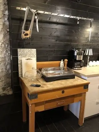 Dört Kişilik Oda (La Bohême)