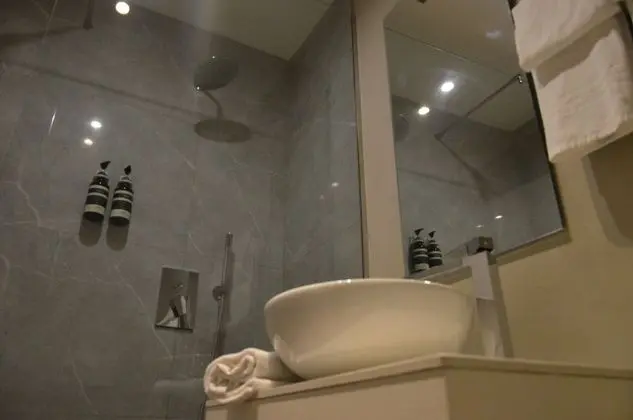 Deluxe Tek Büyük Yataklı Oda, Balkon