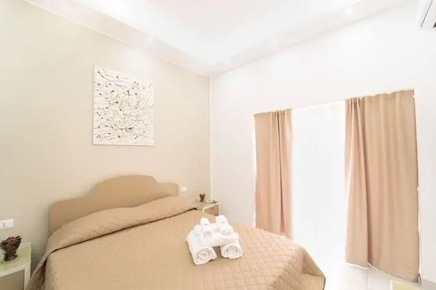 Classic Tek Büyük Yataklı Oda