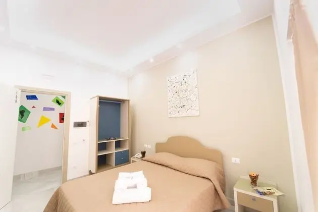 Classic Tek Büyük Yataklı Oda