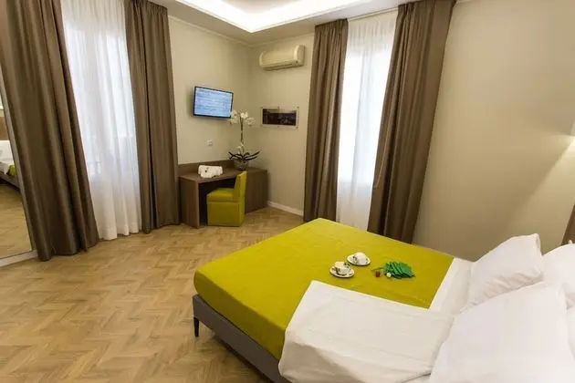 Deluxe Tek Büyük Yataklı Oda, Ortak Banyo