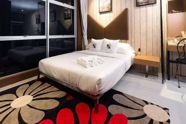 Deluxe Oda, 1 Büyük (Queen) Boy Yatak