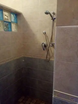 Üç Kişilik Oda (Il Fico)