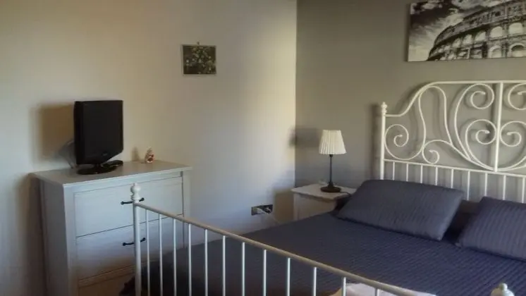 Tek Büyük Yataklı Oda, 1 Büyük (Queen) Boy Yatak