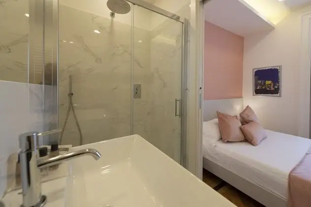 Design Tek Büyük Yataklı Oda