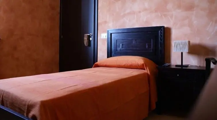 Tek Kişilik Oda, Balkon (Arancione)