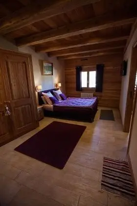 Tek Büyük Yataklı Oda, Sigara İçilmez (Saint Pierre)