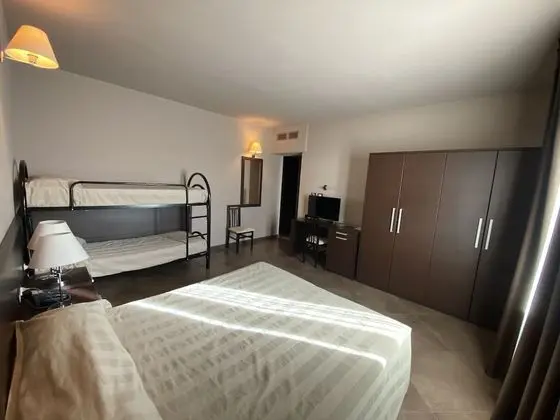 Classic Dört Kişilik Oda