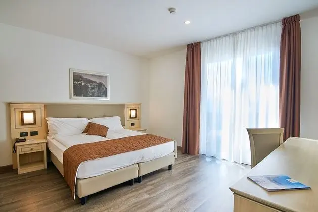 Standard Tek Büyük veya İki Ayrı Yataklı Oda, 2 Tek Kişilik Yatak, Bahçe Manzaralı