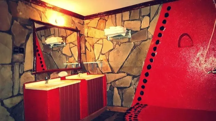 Deluxe Tek Büyük Yataklı Oda, Bahçeli
