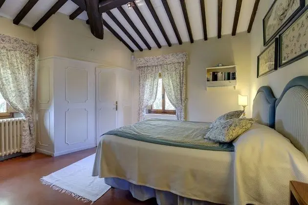 Classic Tek Büyük Yataklı Oda