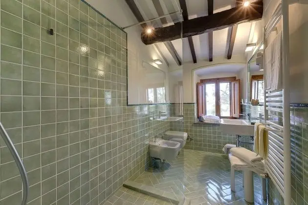 Classic Tek Büyük Yataklı Oda