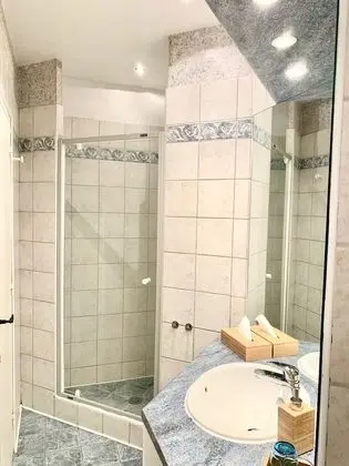 Tek Büyük Yataklı Oda (Ammonite)