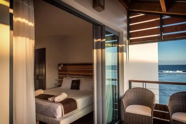 Deluxe Tek Büyük veya İki Ayrı Yataklı Oda, Deniz Manzaralı