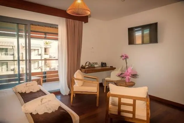 Deluxe Tek Büyük veya İki Ayrı Yataklı Oda, Deniz Manzaralı
