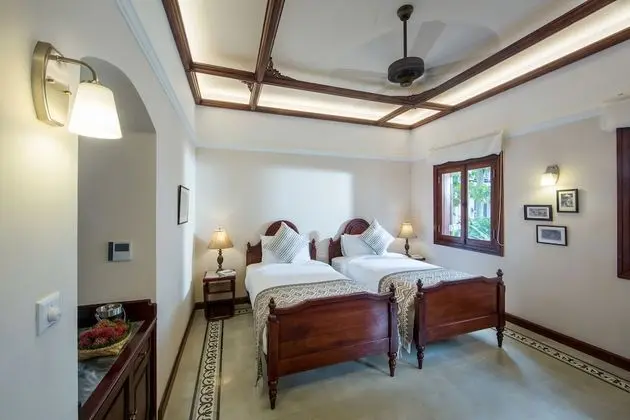 Tek Büyük Yataklı Oda, Balkon, Bahçe Manzaralı (Mouhot)
