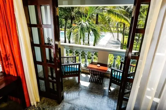 Deluxe Tek Büyük Yataklı Oda, Bahçe Manzaralı