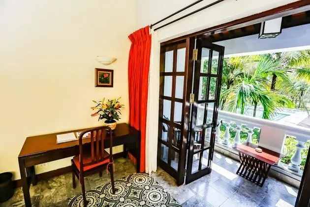 Deluxe Tek Büyük Yataklı Oda, Bahçe Manzaralı