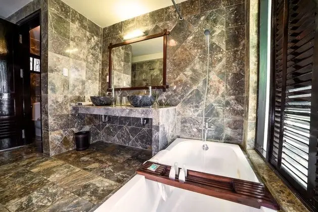 Villa, Okyanus Manzaralı