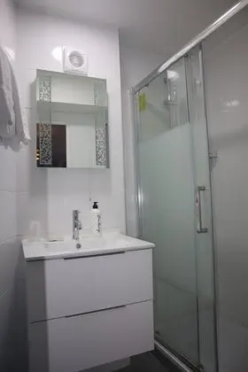 Classic Tek Büyük Yataklı Oda