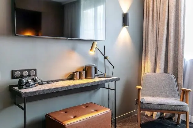 Comfort Tek Büyük Yataklı Oda