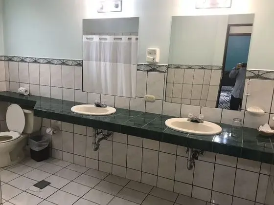 Deluxe Tek Kişilik Oda, 1 En Büyük (King) Boy Yatak, Veranda, Bahçe Manzaralı