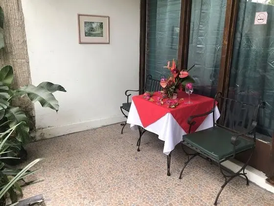 Superior Tek Kişilik Oda, 1 Büyük (Queen) Boy Yatak, Bahçe Manzaralı, Bahçeli